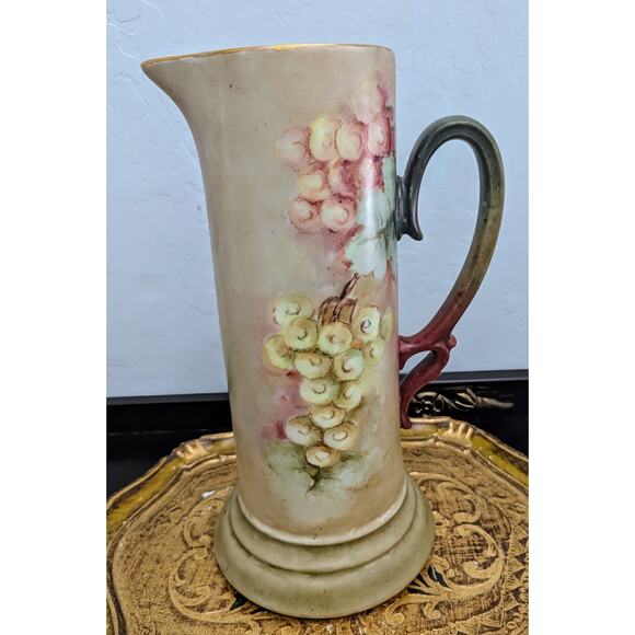 Hand Painted Porcelain Pitcher Tankard Classic Bavaria With Gold Trim Grapes - Picture 2 of 6